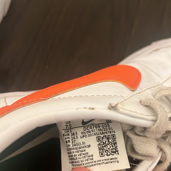 nike blazers - Picture 4 of 4